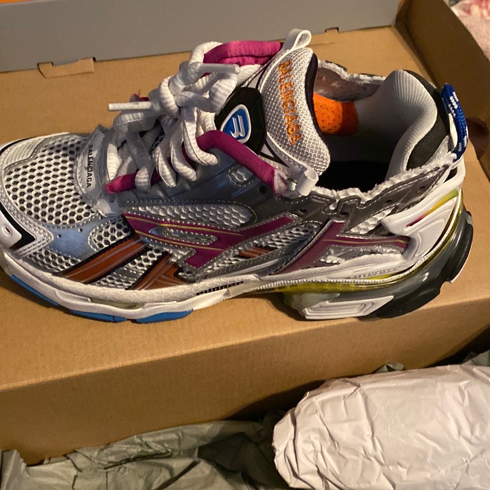 Balenciaga Runner Sneakers, like new! No bundle please?
